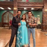 Niti Taylor Instagram – Mere do Anmol Ratan❤️
@hitentejwani @randeepraii 

#bts #balh2 
Keep showering all your love to Badeachelagtehain only on @sonytvofficial Monday to Friday 8pm!!! 
@shreya_nehal  @muktadhond @balajitelefilmslimited