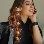 Niti Taylor Instagram - It is only with the heart that one can see rightly; what is essential is invisible to the eye🤍🖤 Styled by - @stylingbyvictor @sohail__mughal___ Assisted by - @styleby_antara Outfit - @kostume_county Jewellery - @goldenbyree × @mediatribein Makeup @dishisanghvii Hair @yashikajain._ 📸- @ohmygosh_joe