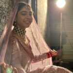 Niti Taylor Instagram - You’re worth more than second thoughts & maybes! 💗 #selflove #balh2#bts 📸 @shilpasanghv