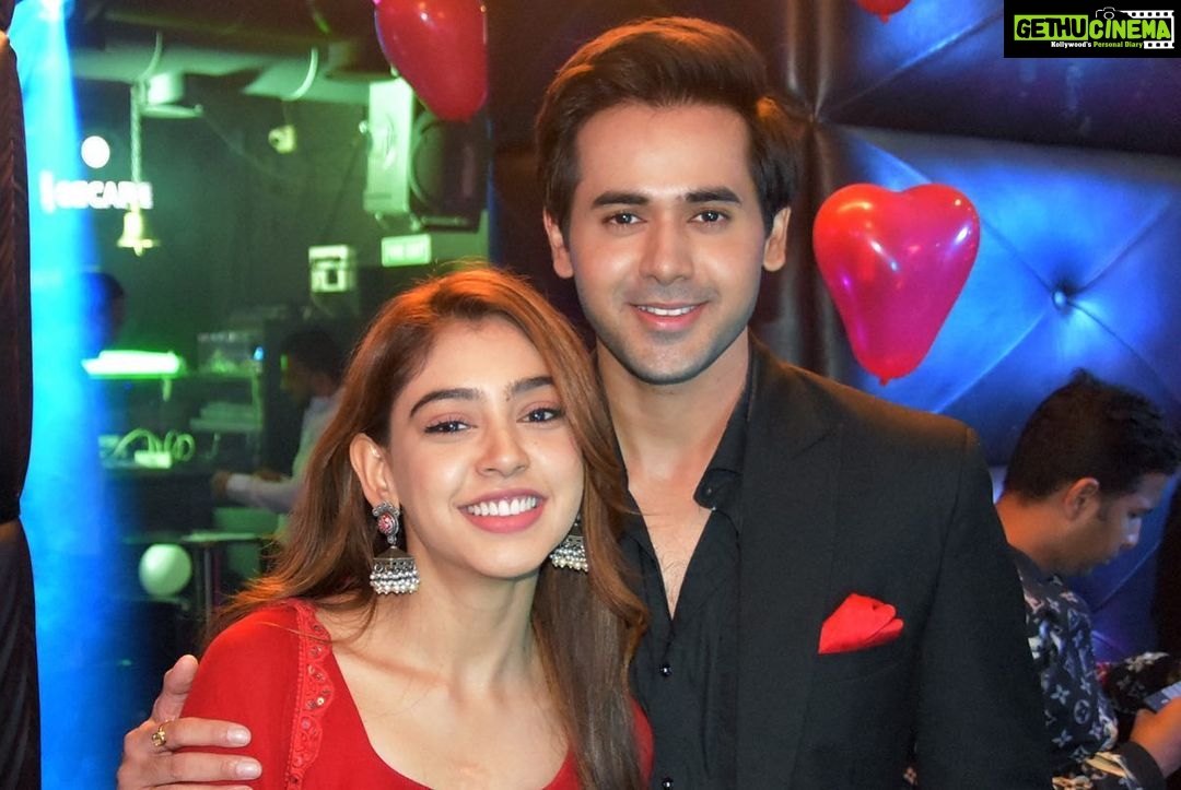 Niti Taylor Instagram - All Hearts🥰 ❤️ #balh2 #praghav 🤗