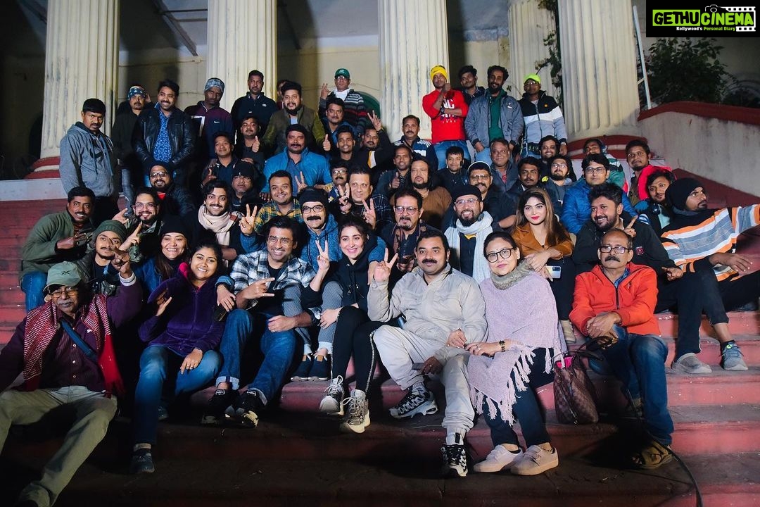 Oindrila Sen Instagram - সাজঘর 🪞 A beautiful journey comes to an end with lovely memories & lot’s of experience.. a film which is very close to my heart & with hope.. blessed to be the part of this project 🙏🏻 Thank u my entire team..they r amazing ❤️ @prosenstar @ankush.official @dopanirbanchatterjee @ssgentertaiment @anjan_kanjilal @joythejoyous