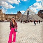 Oindrila Sen Instagram - Missing my vacay time 🇫🇷 #louvre #paris #vacation #sunday #happyme