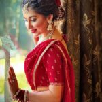 Oindrila Sen Instagram - & it’s a red love🌹 MU&H @sayantadhali Styling @rabhisek Captured by @rabhisek
