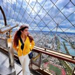 Oindrila Sen Instagram - Awestruck with the view 🗼 #top #eiffeltower #paris Eiffel Tower