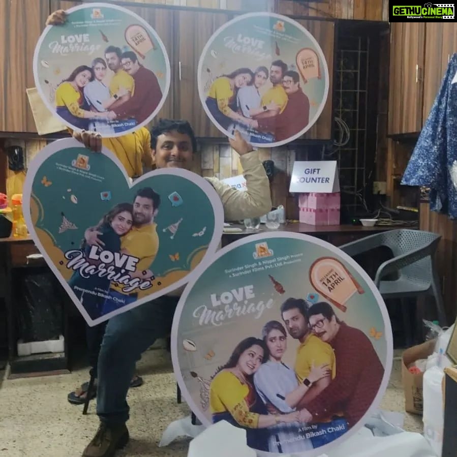 Oindrila Sen Instagram - কালকে সেজে উঠবে আমাদের #lovemarriage গাড়ি। #lovemarriage #car আর সেই গাড়ি হবে ১৬ ই এপ্রিল অবদি আমাদের বাহন। ১৪ই এপ্রিল #lovemarriage বলে কথা। যা হবে ধুমধাম এর সাথে হবে।#lovemarriage #releasing14thapril @surinderfilms