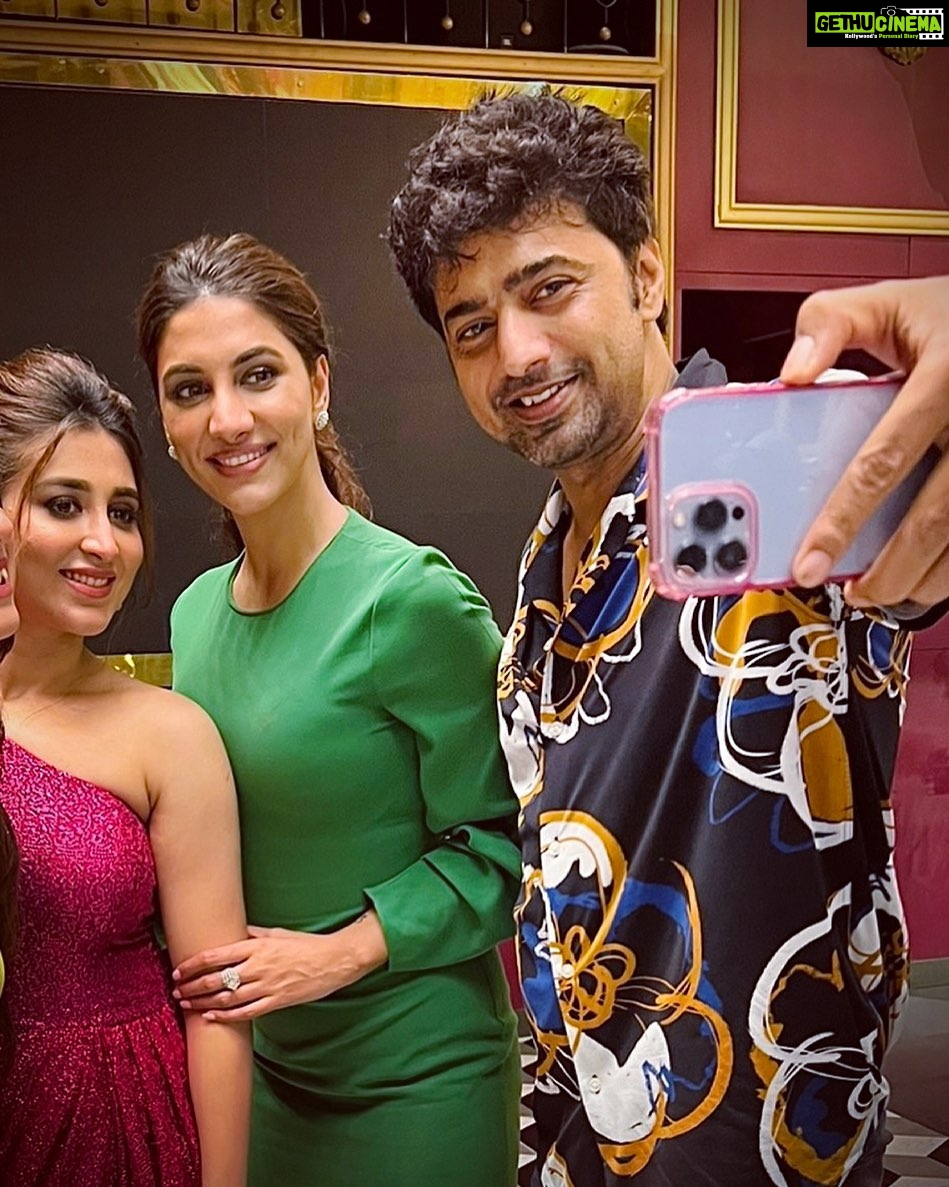 Oindrila Sen Instagram - Happyyy birthday my fav @rukminimaitra 🎂🎊 Lots of love & hug 😘❤️😍