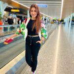Oindrila Sen Instagram - Excited for my next destination ✈️ London, United Kingdom