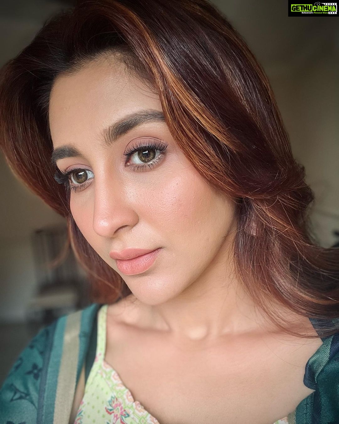 Oindrila Sen Instagram - You’re everywhere except right here💚 London, United Kingdom