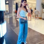 Oindrila Sen Instagram - One life,One world.. Explore it 🇦🇪