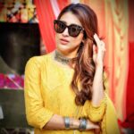 Oindrila Sen Instagram – 💛💛💛

📸 @sandipg383