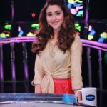 Oindrila Sen Instagram - Watch #dadagiriseason9 today 9:30pm @zeebanglaofficial @souravganguly #holispecial #rangiediejao 💜❤️💙💛💚🤎🧡
