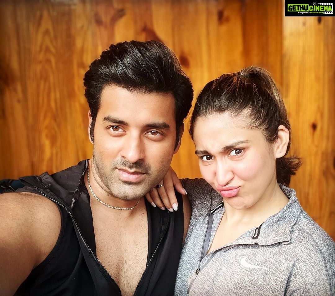 Oindrila Sen Instagram - Whyyyy so much kayda @ankush.official 🤨