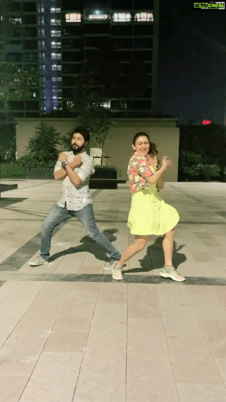 Oindrila Sen - 52.4K Likes - Childhood memories be like 💃🏻
#brothersisterbond #memories #ekpalkajeena #nostalgia #dancelikenooneiswatching #reelitfeelit #instamood #oindrilasen