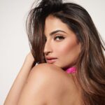Palak Tiwari Instagram - TBT to my favourite shoot with @gush.beauty 💖