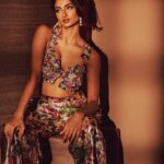 Palak Tiwari Instagram - 🎞 @amitkhannaphotography @stylingbyvictor @sohail__mughal___ @poojavermalabel @rahul_sharma221 @dimplebrahmbhatt_