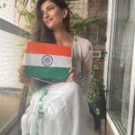 Palak Tiwari Instagram - I love my India ♥️ @gopivaiddesigns @bellezajewelsofficial @stylingbyvictor @sohail__mughal___