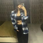Palak Tiwari Instagram - Obsessed w my shirt 👻