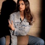 Palak Tiwari Instagram - 🪡 @amitkhannaphotography @stylingbyvictor @sohail__mughal___ @rahul_sharma221 @dimplebrahmbhatt_ @blingvine
