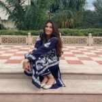 Palak Tiwari Instagram - Announcing to the world that I’m a simp for Hyderabad @houseofchikankari.in @shilpsutra @flamenco_n_u