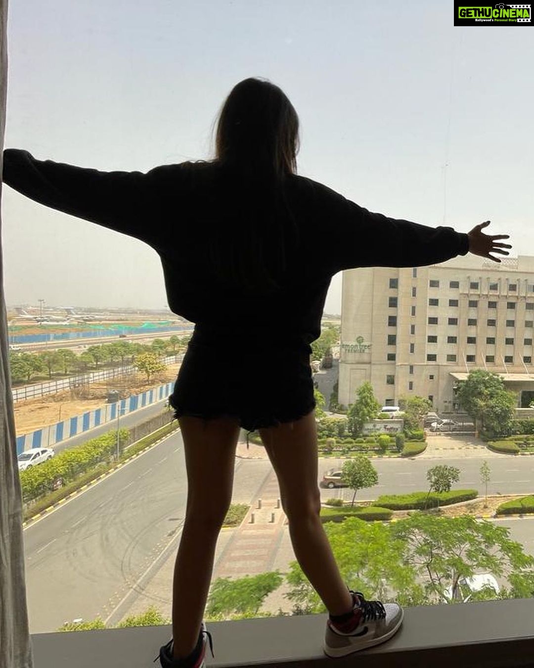 Palak Tiwari Instagram - A definite late post but had a wonderful time in Delhi!!🥰 Thank you for having me @fireboltt_ @delhi.times, was a true pleasure and a complete honour as always 💙❤️ …. And yes I stick to large windows sometimes it’s nbd 🤖