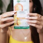 Palak Tiwari Instagram - I got ready in 5 minutes and I am challenging @urjas3 to do the same. Get skin that looks and feels amazing in just 5 minutes with @garnierindia’s 5 Min ampoule masks! I love love love the 1% Vitamin C and Pineapple extract variant. What about you? #AmpouleMask #5MinMask #Fast&Serious #5MinSkincare #Ad #PalakTiwari @garnierindia @mynykaa @letspurplle @myntra