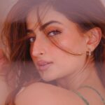 Palak Tiwari Instagram - This time it’s up close and Sandy @smileplease_25