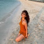 Palak Tiwari Instagram - 🏖