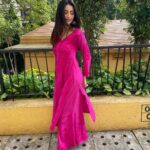 Palak Tiwari Instagram - 🥳 @ruup_chikanwear @sohail__mughal___ @stylingbyvictor