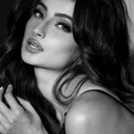 Palak Tiwari Instagram - Up close and vintage 🤎 @amitkhannaphotography @sohail__mughal___ @stylingbyvictor @makeupbyanshu @stylistsony Wearing @nikibarad.in