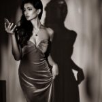 Palak Tiwari Instagram - The best team everrrrr @amitkhannaphotography @stylingbyvictor @sohail__mughal___ @makeupbyanshu @stylistsony Jewellery @blingvine