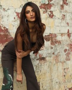 Palak Tiwari Instagram - 🤎 
@sjframes 
@rahul_sharma221 
@martyco.in
@misho_designs 
@londonrag_in 
Styling - @rochelledsa & @anishagandhi3 
Styling Intern - @ssssamridh