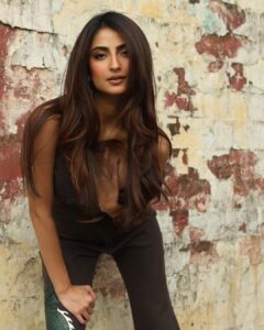 Palak Tiwari Instagram - 🤎 
@sjframes 
@rahul_sharma221 
@martyco.in
@misho_designs 
@londonrag_in 
Styling - @rochelledsa & @anishagandhi3 
Styling Intern - @ssssamridh