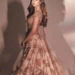 Palak Tiwari Instagram - 🐝🐝 Shot by @navneet_photography @stylingbyvictor @sohail__mughal___ - @dollyjstudio - @jet_gems @kohinoorjewellersagra Assisted by- @stylevanitywithaarya @styleby_antara