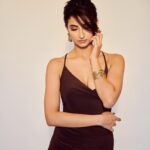 Palak Tiwari Instagram - 🐻 @anurag_kabburphotography @hairloom_by_akanksha @priyanshaxoxo @styledbypriyansha Assisted by @dhruvsachalaa