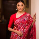 Paoli Dam Instagram - “Fashion changes, but style endures.” – Coco Chanel . . . . #red #redsaree #saree #traditional #styleforever #redsaree #fashion #fashioninsta #sareelover #trendylook #90slook #styleblogger #actorslife #actorsofinstagram #oxidisedjewellery #red #traditional #ootd #lookoftheday #kiff #kiff28 #kiff2022 #closingceremony #redandbright #instagood #instagram #paolidam #paolidamofficial