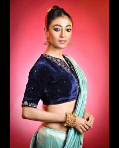 Paoli Dam Instagram - 🖤✨
.
.
.
#ethnicwear #photoshoot #instapose #ethnicjewellery #instafashion #eyeonyou #instalook #saree #newpost #style #fashion #instapost #instagood #ootdfashion #potd #instagram 
#paolidam
#paolidamofficial