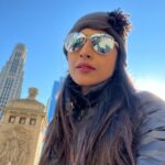 Paoli Dam Instagram - A bright new day! Here I am, continuing to be my own photographer 😁❤️ . . . #travel #traveldiaries #selfie #chicago #selfiegram #vacation #vacationmodeon #glares #reflectors #travelgram #wanderlust #wanderandwonder #travelstories #brightnewday #chicagodiaries #instagood #goodvibes #paolidam #paolidamofficial