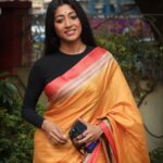 Paoli Dam Instagram - Kolkata in a winter afternoon is pure ecstasy!❤️ . . . #kolkatadiaries #winterafternoon #winteroutfit #ecstasyhearts #sareefashion #afternoonquotes #kolkatagram #pureemotion #cityofjoy #mycity #somesnaps #instapost #instagood #paolidam #paolidamofficial