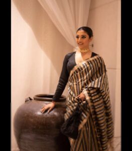 Paoli Dam Instagram - 🖤✨
.
.
.
#ethnicwear #photoshoot #instapose #ethnicjewellery #instafashion #eyeonyou #instalook #saree #newpost #style #fashion #instapost #instagood #ootdfashion #potd #instagram 
#paolidam
#paolidamofficial