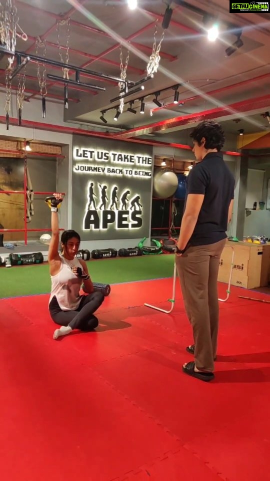 Paoli Dam Instagram - Working on hip mobility, pushing strength and balance. Pressing the weight up from a cross-legged position is a good challenge as the hip flexors and core have to work harder to keep the upper body upright 💪 @paoli_dam #movementflow #movementtherapy #fitnessforlife #apeskingdom #kolkata #arijeetghoshal Apes Kingdom