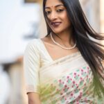 Paoli Dam Instagram – Winter afternoon, warm rays of the sun and Kolkata !
.
.
Styling , Make up and Hair @aniruddhachakladar
Photographer @hashtagsourav
.
.
.
#saree #white #whitesaree #lookoftheday #throwback #kiff2022 #opening #carousel #potd #sareefashion #instafashion #ethnicwear #portrait #white #instapost #instagood #instaportrait #actorslife #actorsofinstagram #instalook #paolidam #paolidamofficial