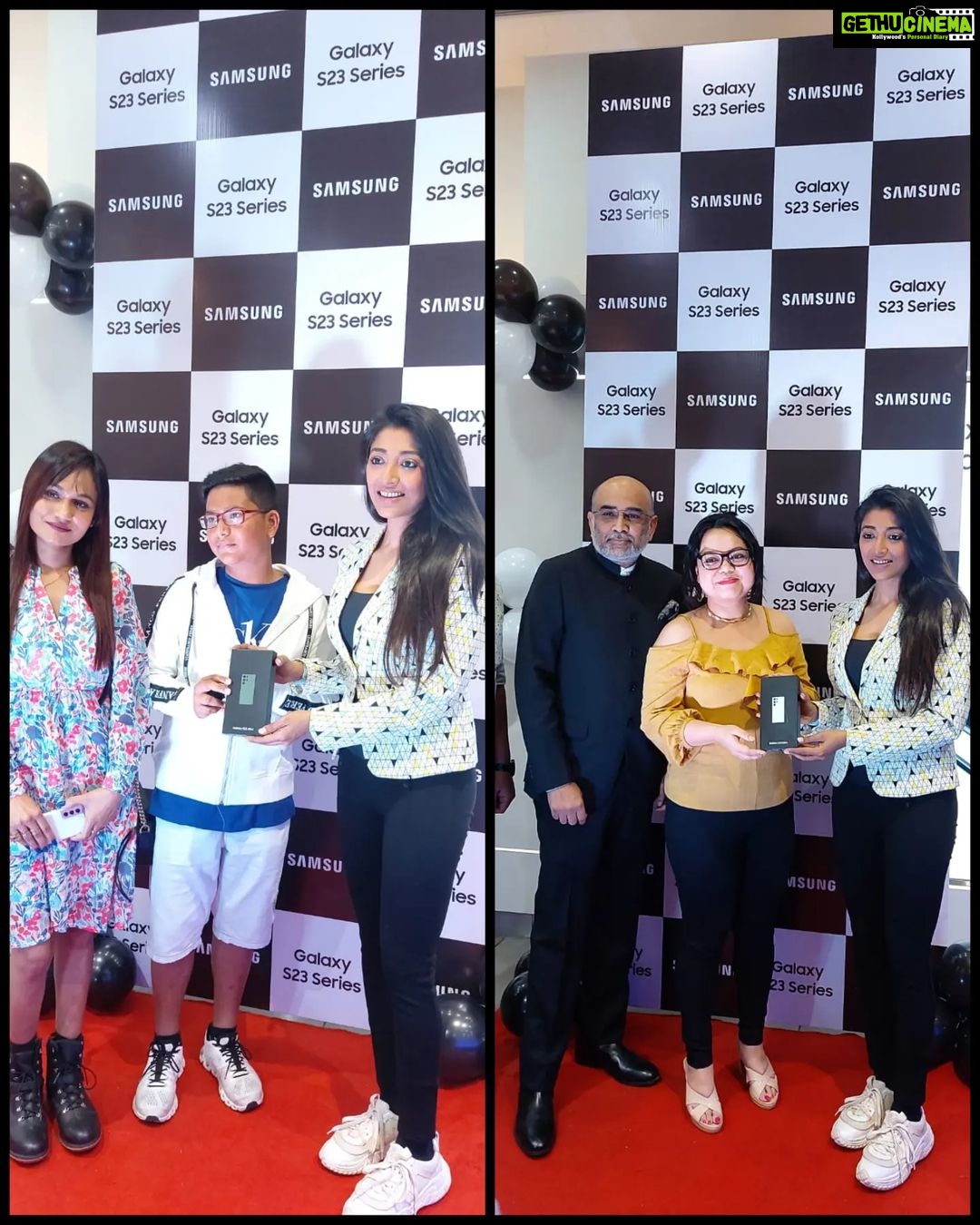 Paoli Dam Instagram - Yesterday for the all new Samsung S23 midnight launch at the Samsung Exclusive Premium Brand Store at South City Mall. It was such a good experience. . . . #yesterday#samsungs23 #newmodel #midnightlaunch #exclusive #launchday #instapost #greatexperience #carouselpost #instapost #premiumbrand #instagood #instacollage #potd #instagram #paolidam #paolidamofficial