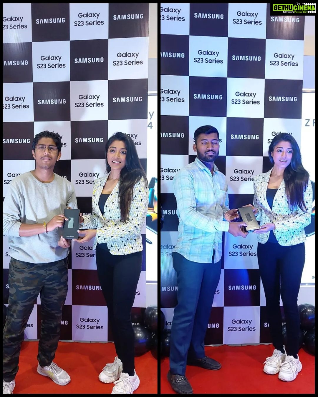 Paoli Dam Instagram - Yesterday for the all new Samsung S23 midnight launch at the Samsung Exclusive Premium Brand Store at South City Mall. It was such a good experience. . . . #yesterday#samsungs23 #newmodel #midnightlaunch #exclusive #launchday #instapost #greatexperience #carouselpost #instapost #premiumbrand #instagood #instacollage #potd #instagram #paolidam #paolidamofficial