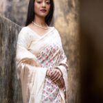 Paoli Dam Instagram – The world always looks brighter from behind a smile π
.
.
.
.
#saree #white #whitesaree #lookoftheday #throwback #kiff2022 #opening #carousel #potd #sareefashion #instafashion #ethnicwear #portrait #white #instapost #instagood #instaportrait #actorslife #actorsofinstagram #instalook #paolidam #paolidamofficial