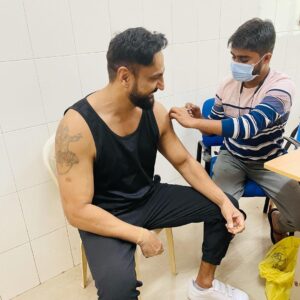 Parag Tyagi Instagram - 2nd dose of #covid_19 vaccine done. So Grateful to all who made this possible.. 

#stayhomestaysafe #covid_19 #fullyvaccinated #covishield