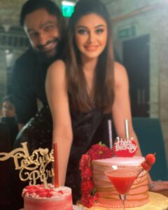 Parag Tyagi Instagram - You filled my heart with so much joy with your wonderful birthday wishes.
Reason for all my laughter and smiles on my day is just because of immense love & affection from all of you. 
It really means a lot to me. 
A big thank you to all of you!!!
❤️❤️❤️

#birthdaygirl #gratitude 
.
.
.
#birthdaygirl #positivity #goodvibes #happiness #joy #blessed #thursday #pic #celebration #love #instapic