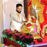 Parag Tyagi Instagram - Bappa aaya hamare Ghar ❤️❤️ #ganpatibappamorya #love #bappa #festival #mana #grateful #gratitude #positivevibes #energy #happiness