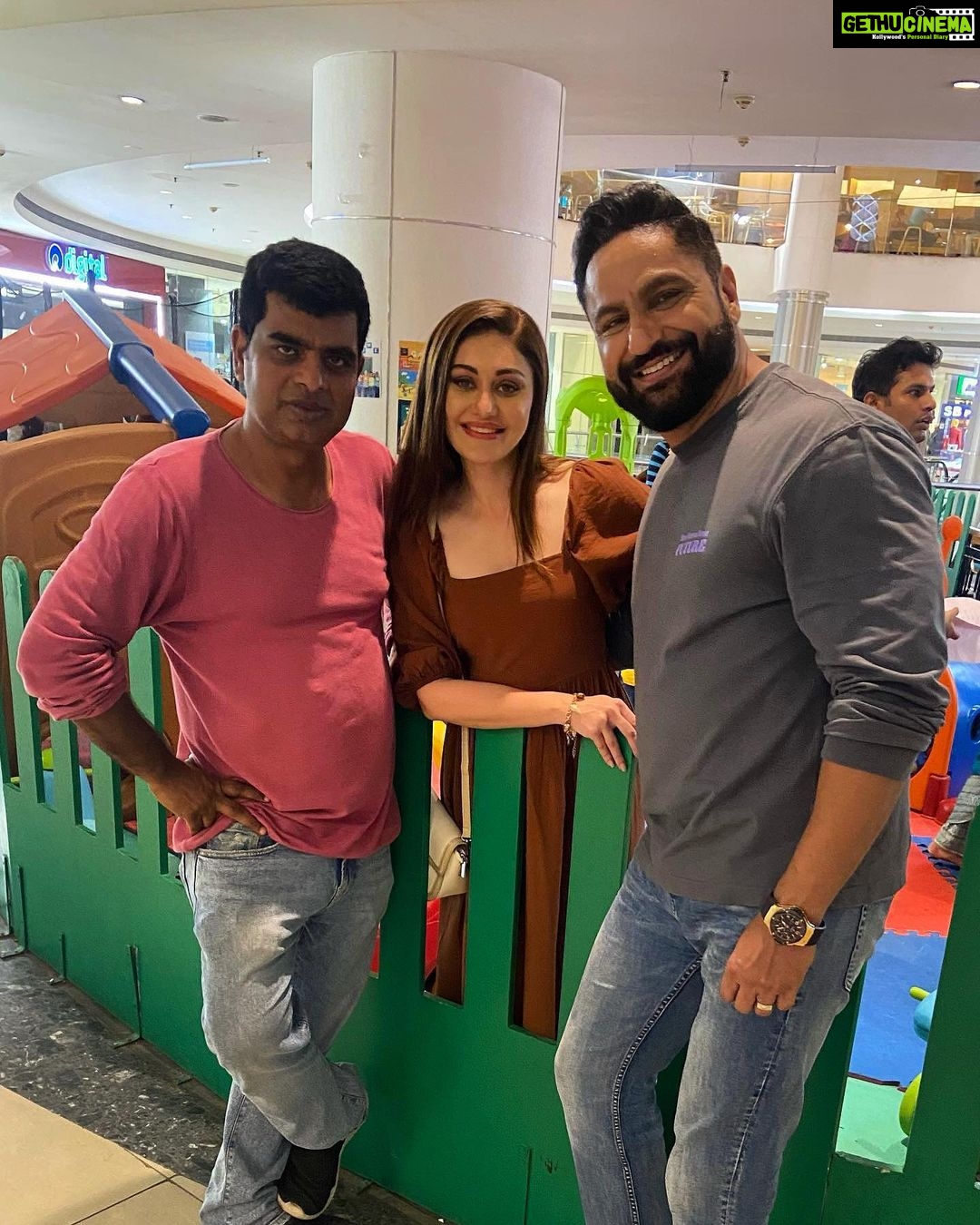 Parag Tyagi - 2.2K Likes - Most Liked Instagram Photos