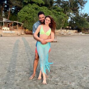Parag Tyagi Instagram - Always & forever ❤️❤️❤️
Posted @withregram • @shefalijariwala Sunsets with you ❤️❤️❤️
#happyvalentinesday 
.
.
.
@paragtyagi 
#valentines #sunset #love #couplegoals #togetherforever #beachlovers #loveisintheair #husbandandwife #alwaysandforever #instalove