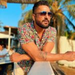Parag Tyagi Instagram - I decide the vibe ! 🤘🏻 📸 @shefalijariwala . . . #goodvibes #beachside #chillmode #menstagram #goodlife #sunsetlover #picoftheday #instagood #instatravel #goa #goadiaries #vacaymode #instamood #wednesdaymood #wednesday #pic #love #life Titlie